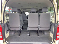 トヨタハイエースバン小型（2t・3t）[写真09]