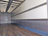 三菱ふそうスーパーグレートアルミウイング大型（10t）[写真13]