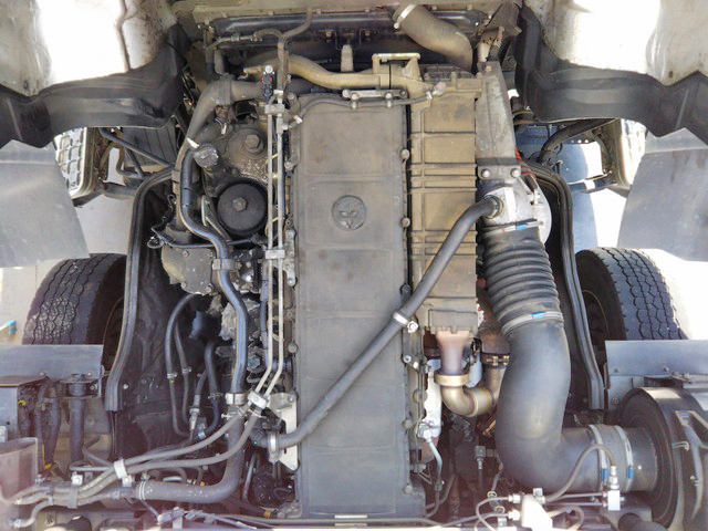 三菱ふそうスーパーグレートアルミウイング大型（10t）[写真29]