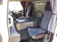 三菱ふそうスーパーグレートアルミウイング大型（10t）[写真32]