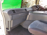 三菱ふそうスーパーグレートアルミウイング大型（10t）[写真34]