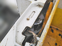 いすゞエルフ高所作業車小型（2t・3t）[写真12]