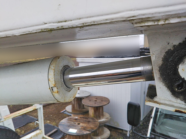 いすゞエルフ高所作業車小型（2t・3t）[写真18]