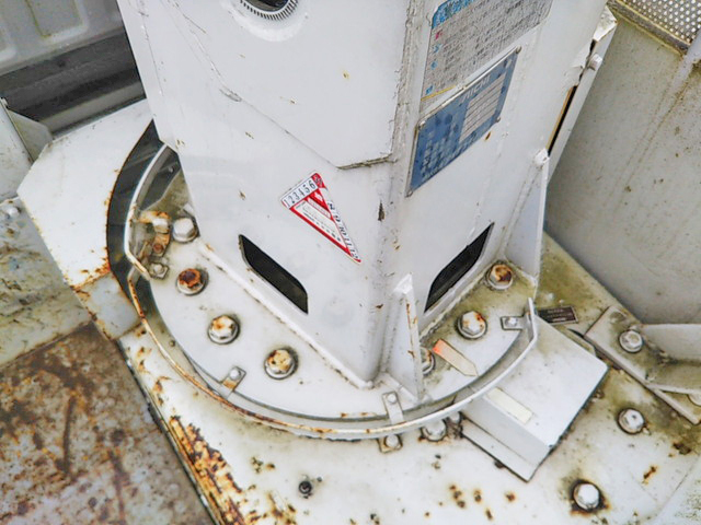 いすゞエルフ高所作業車小型（2t・3t）[写真19]