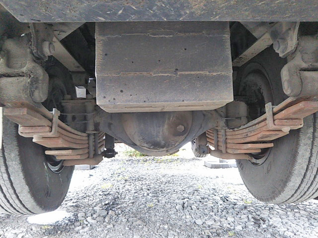 いすゞエルフ高所作業車小型（2t・3t）[写真28]