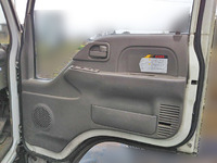 いすゞエルフ高所作業車小型（2t・3t）[写真32]