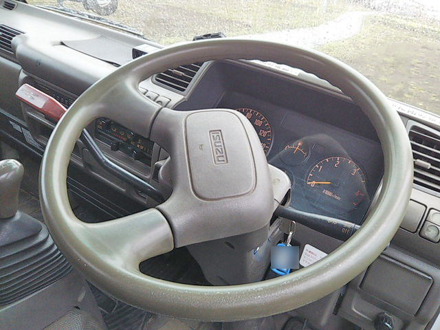 いすゞエルフ高所作業車小型（2t・3t）[写真35]