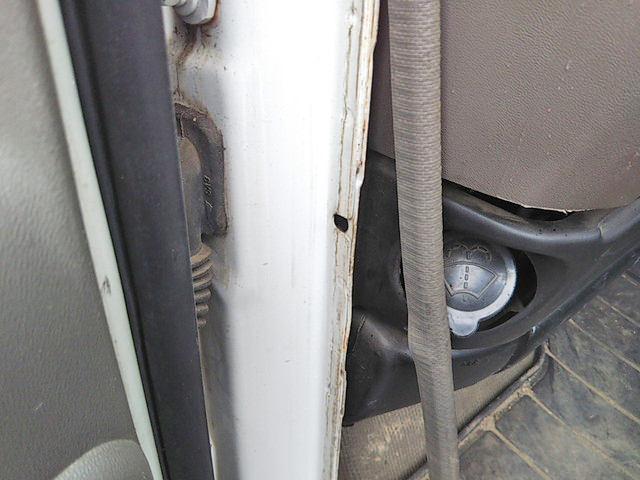 いすゞエルフ高所作業車小型（2t・3t）[写真38]