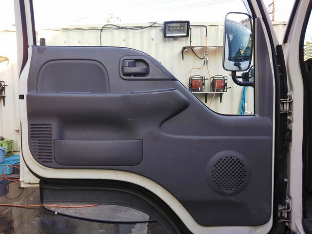 いすゞエルフダンプ小型（2t・3t）[写真30]