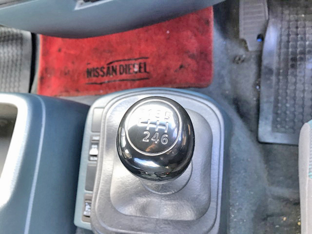 UDトラックスコンドルセーフティローダー増トン（6t・8t）[写真18]