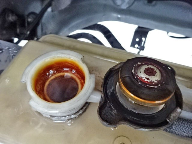 日野プロフィアアルミウイング大型（10t）[写真29]