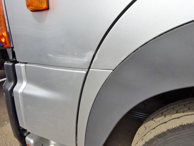 日野プロフィアアルミウイング大型（10t）[写真09]