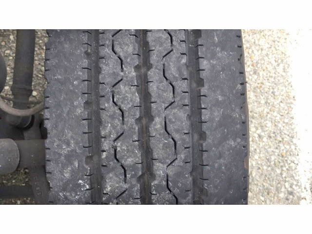 三菱ふそうキャンターアルミバン小型（2t・3t）[写真13]