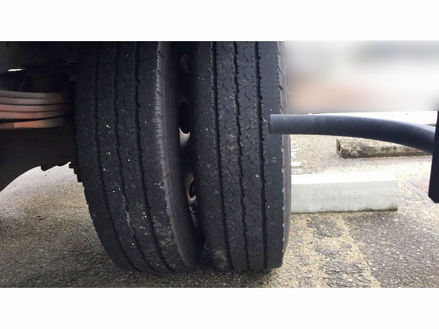 三菱ふそうキャンターアルミバン小型（2t・3t）[写真15]