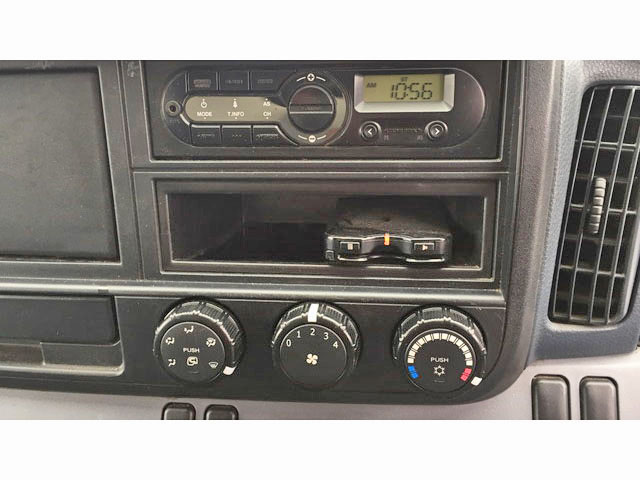 三菱ふそうキャンターアルミバン小型（2t・3t）[写真24]