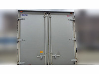 三菱ふそうキャンターアルミバン小型（2t・3t）[写真06]