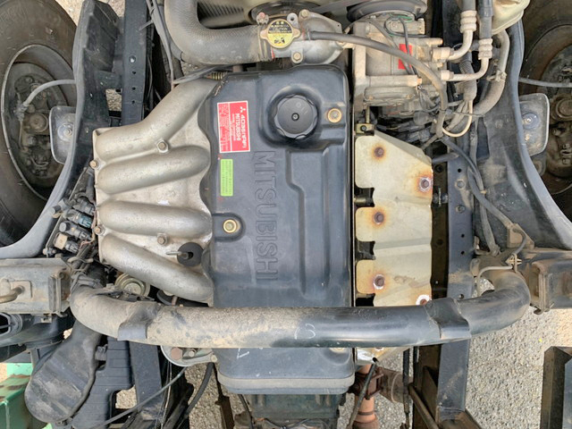 三菱ふそうキャンターセルフクレーン3段小型（2t・3t）[写真28]