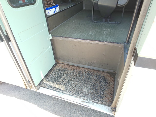 三菱ふそうローザマイクロバス[写真15]