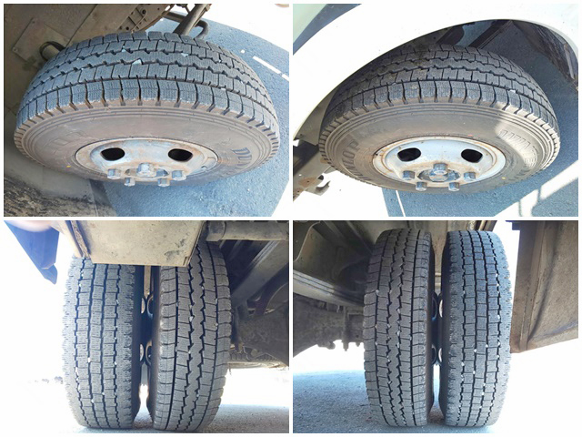 三菱ふそうローザマイクロバス[写真30]