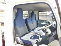 三菱ふそうキャンター平ボディ小型（2t・3t）[写真32]