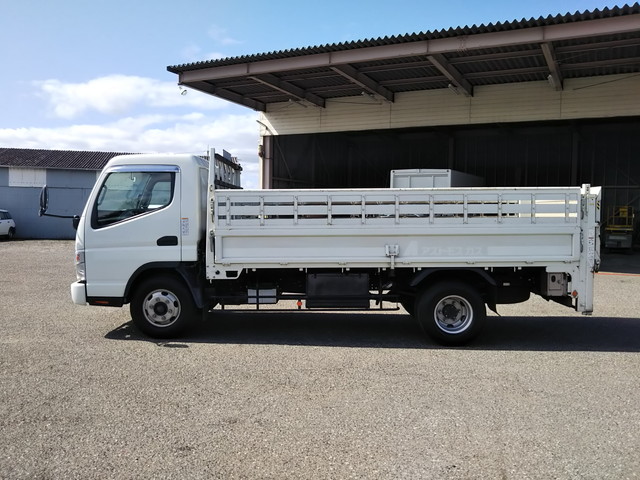 三菱ふそうキャンター平ボディ小型（2t・3t）[写真05]