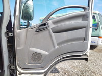 いすゞエルフアルミバン小型（2t・3t）[写真26]