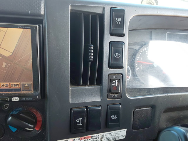 いすゞエルフアルミバン小型（2t・3t）[写真33]