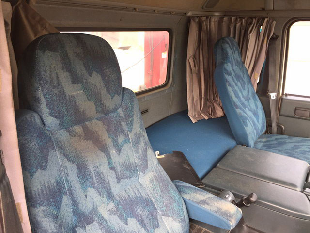 UDトラックスビッグサムセルフクレーン4段大型（10t）[写真34]