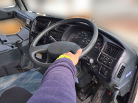 UDトラックスビッグサムセルフクレーン4段大型（10t）[写真37]