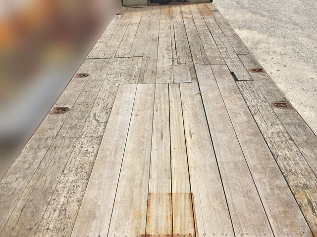 UDトラックスビッグサムセルフクレーン4段大型（10t）[写真06]