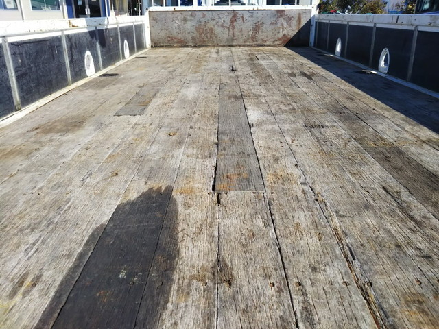 いすゞフォワードクレーン5段中型（4t）[写真12]