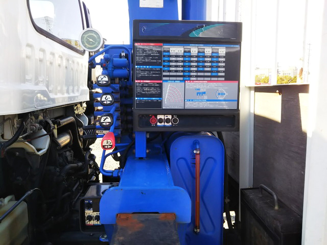 いすゞフォワードクレーン5段中型（4t）[写真14]