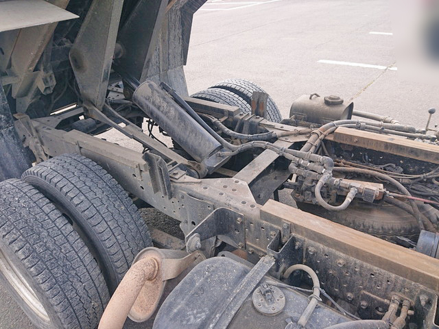 いすゞエルフローダーダンプ小型（2t・3t）[写真17]