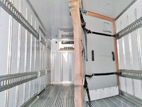 いすゞエルフ冷凍車（冷蔵車）小型（2t・3t）[写真11]