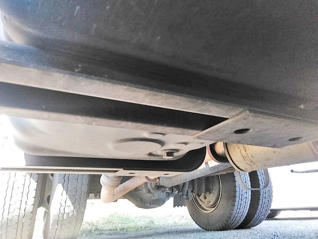 いすゞエルフ冷凍車（冷蔵車）小型（2t・3t）[写真18]