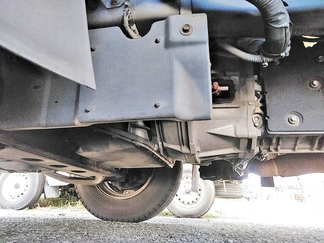 いすゞエルフ冷凍車（冷蔵車）小型（2t・3t）[写真19]