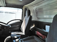 いすゞエルフ冷凍車（冷蔵車）小型（2t・3t）[写真27]