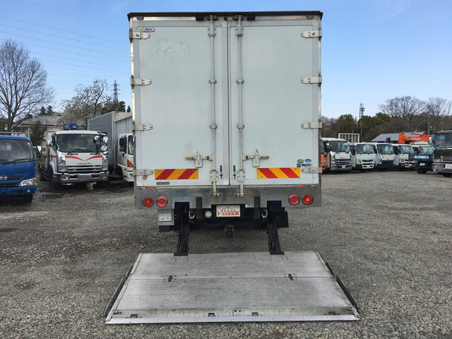 いすゞフォワード冷凍車（冷蔵車）中型（4t）[写真11]