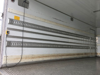 いすゞフォワード冷凍車（冷蔵車）中型（4t）[写真17]