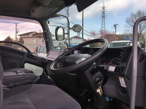 中古冷凍車（冷蔵車） いすゞ 東京・山形・青森 フォワード（TKG