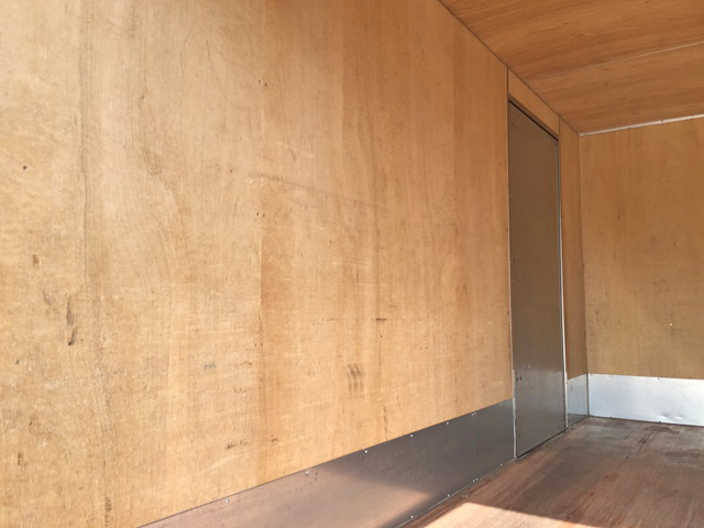 いすゞエルフアルミバン小型（2t・3t）[写真14]