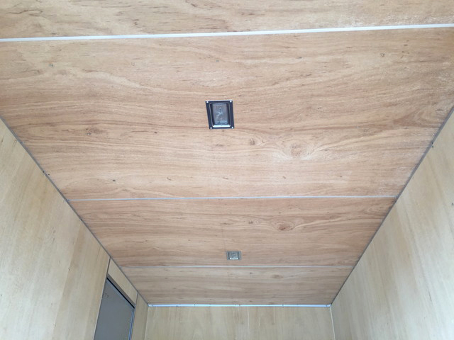 いすゞエルフアルミバン小型（2t・3t）[写真16]