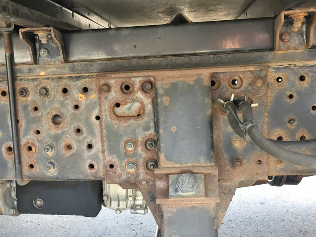 いすゞエルフアルミバン小型（2t・3t）[写真19]