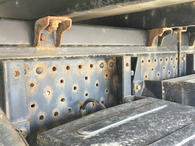 いすゞエルフアルミバン小型（2t・3t）[写真21]