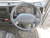 いすゞエルフアルミバン小型（2t・3t）[写真29]