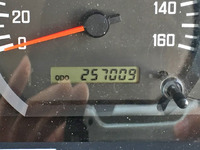 いすゞエルフアルミバン小型（2t・3t）[写真30]