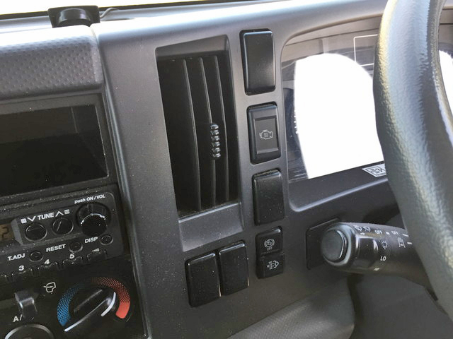 いすゞエルフアルミバン小型（2t・3t）[写真33]