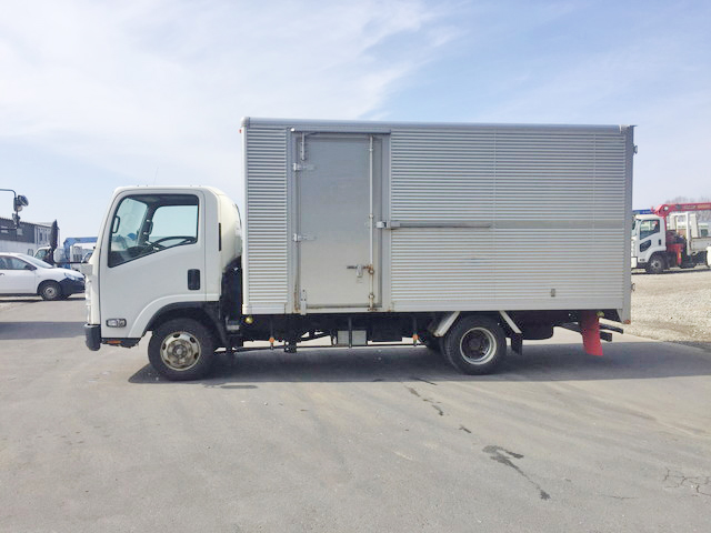 いすゞエルフアルミバン小型（2t・3t）[写真06]