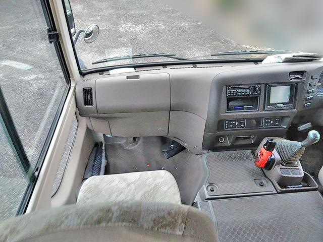 三菱ふそうローザマイクロバス[写真16]