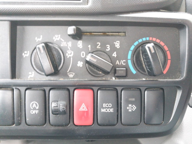 日野デュトロアルミブロック小型（2t・3t）[写真30]